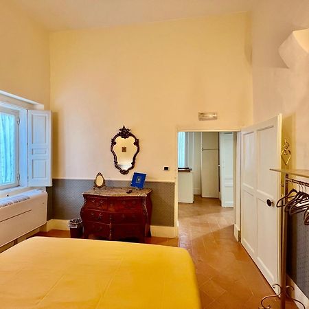 Casa Santangelo Suites Salerno Værelse billede
