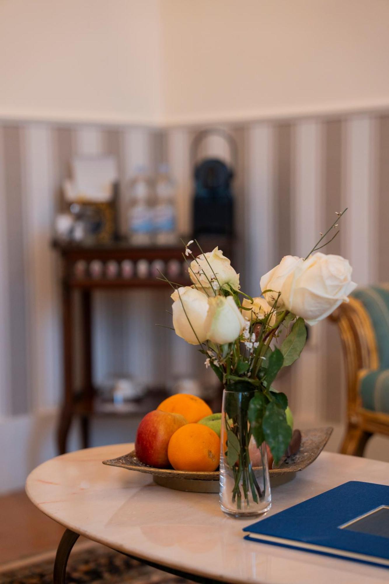 Casa Santangelo Suites Salerno Eksteriør billede
