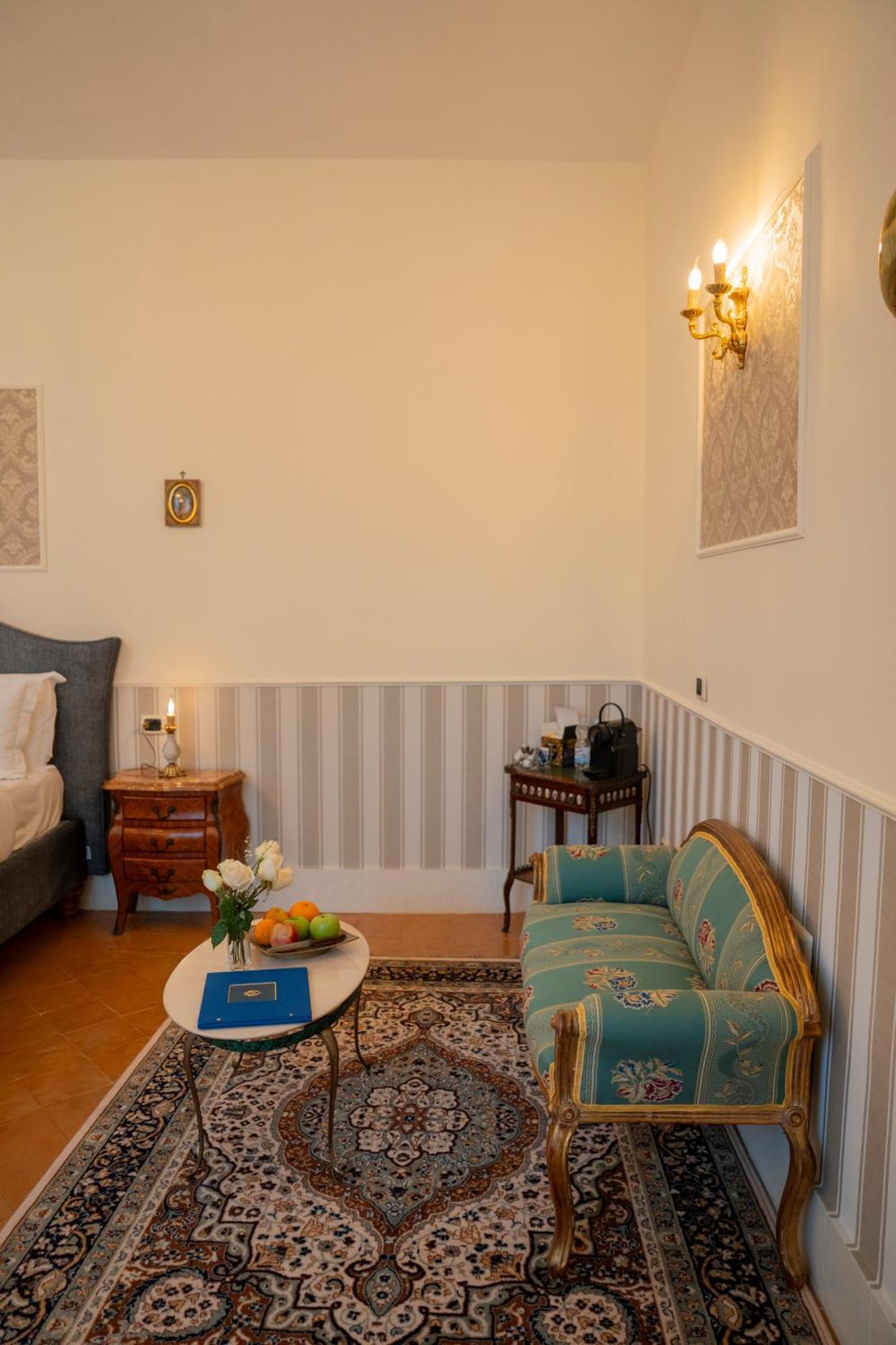 Casa Santangelo Suites Salerno Eksteriør billede