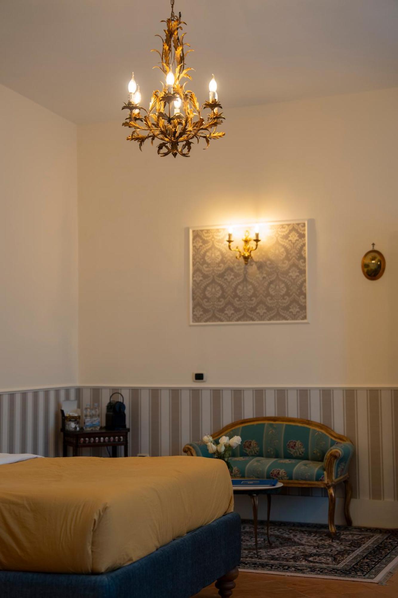 Casa Santangelo Suites Salerno Eksteriør billede