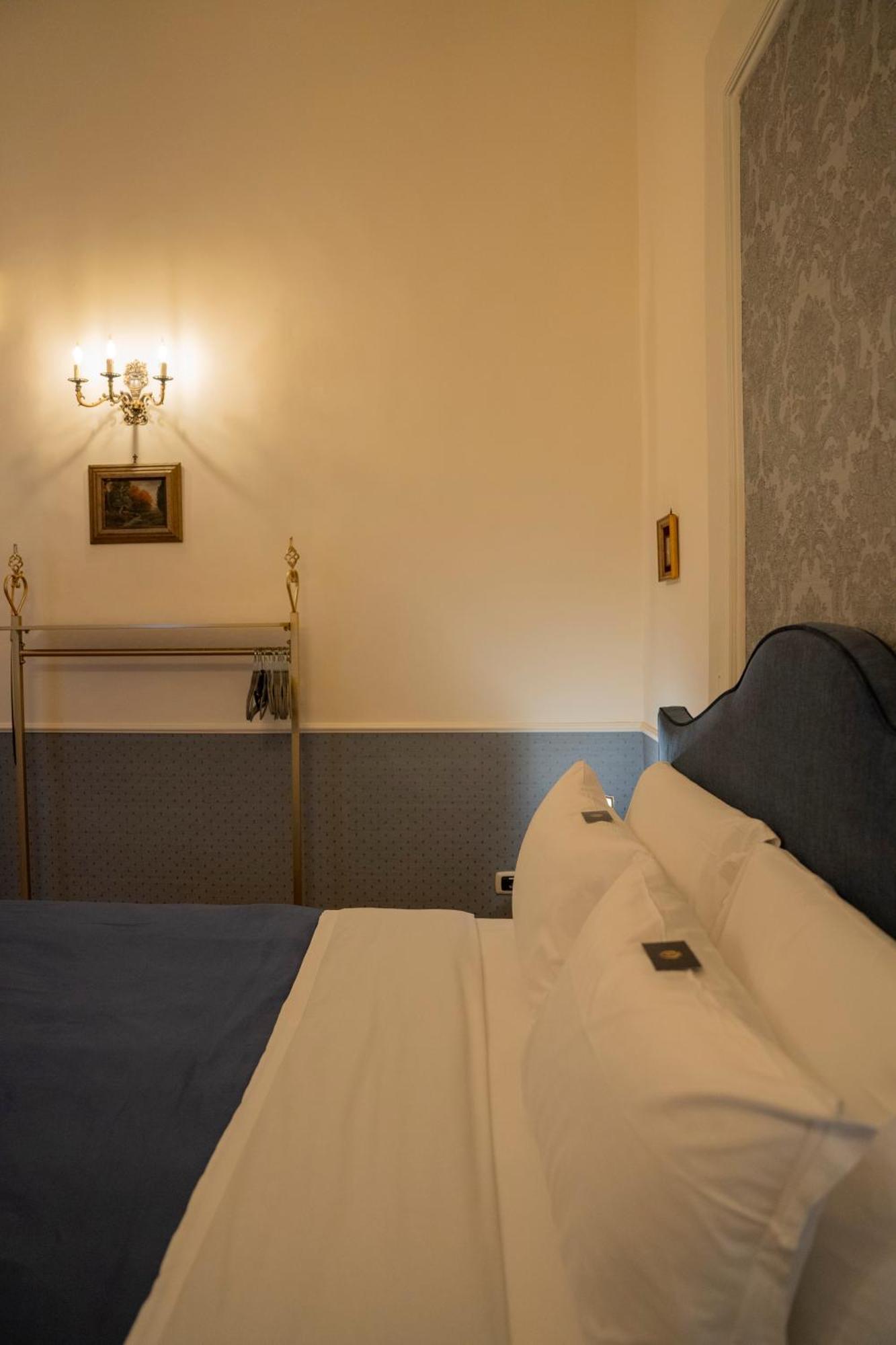Casa Santangelo Suites Salerno Eksteriør billede